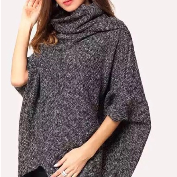 Cowl poncho - Picture 3 of 5